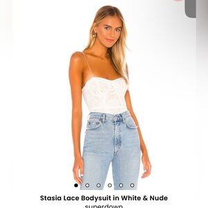 Stasia Lace Bodysuit in White & Nude
superdown